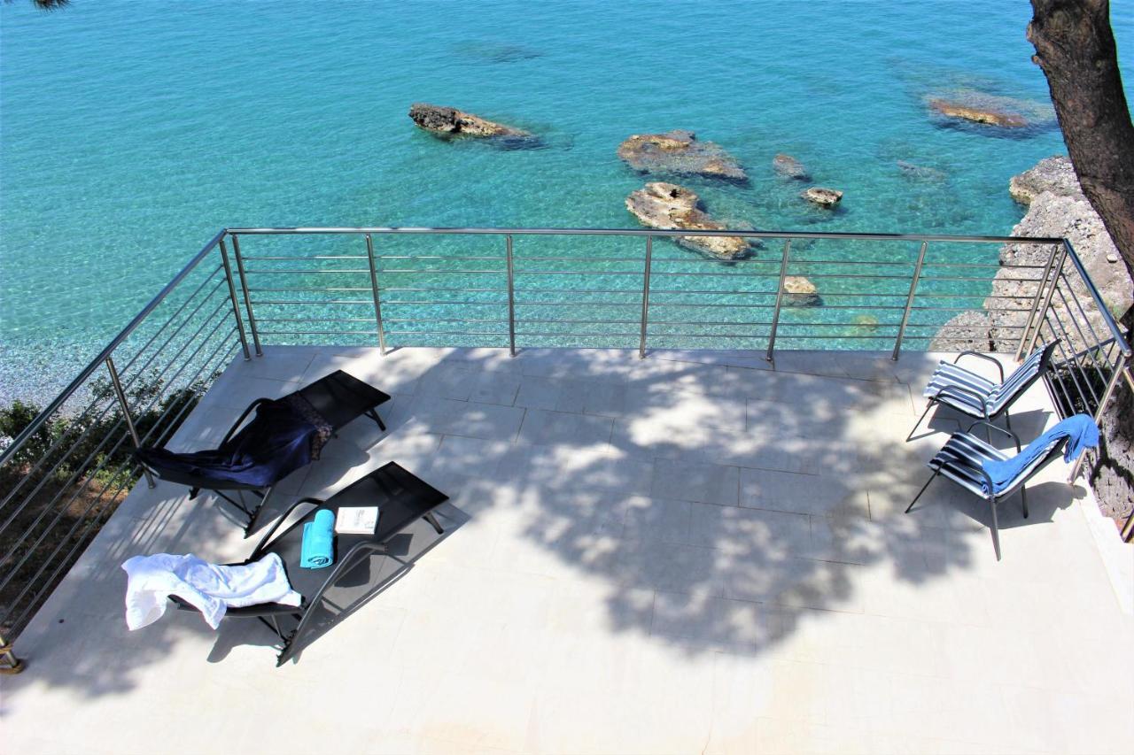 Avía Naftilos Blue View Retreat מראה חיצוני תמונה